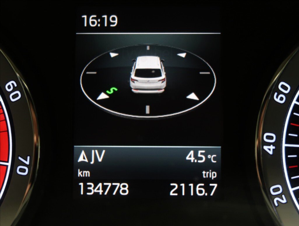 Škoda Karoq SUV / Terénní 1,5 l 110 kw