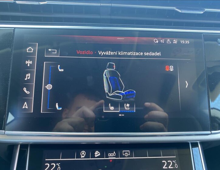 Audi Q8 SUV / Terénní 3,0 l 250 kw