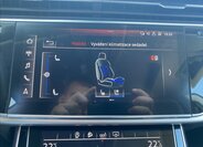Audi Q8 SUV / Terénní 3,0 l 250 kw