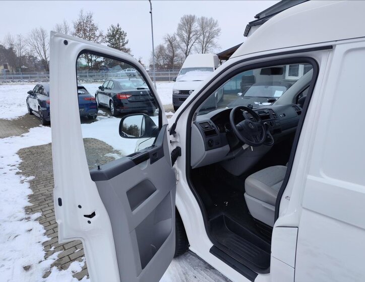 Volkswagen Transporter VAN-Minibus 2,0 l 84 kw
