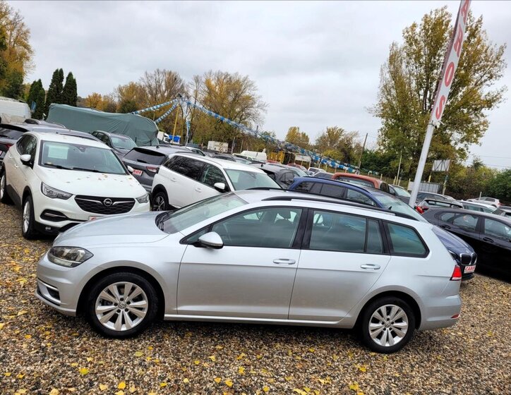 Volkswagen Golf Kombi 999,0 85 kw