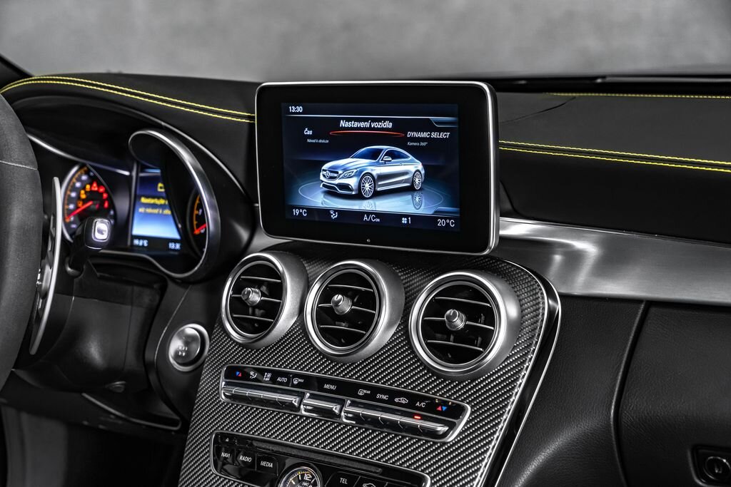 Mercedes-Benz Třídy C Kupé 4,0 l 375 kw