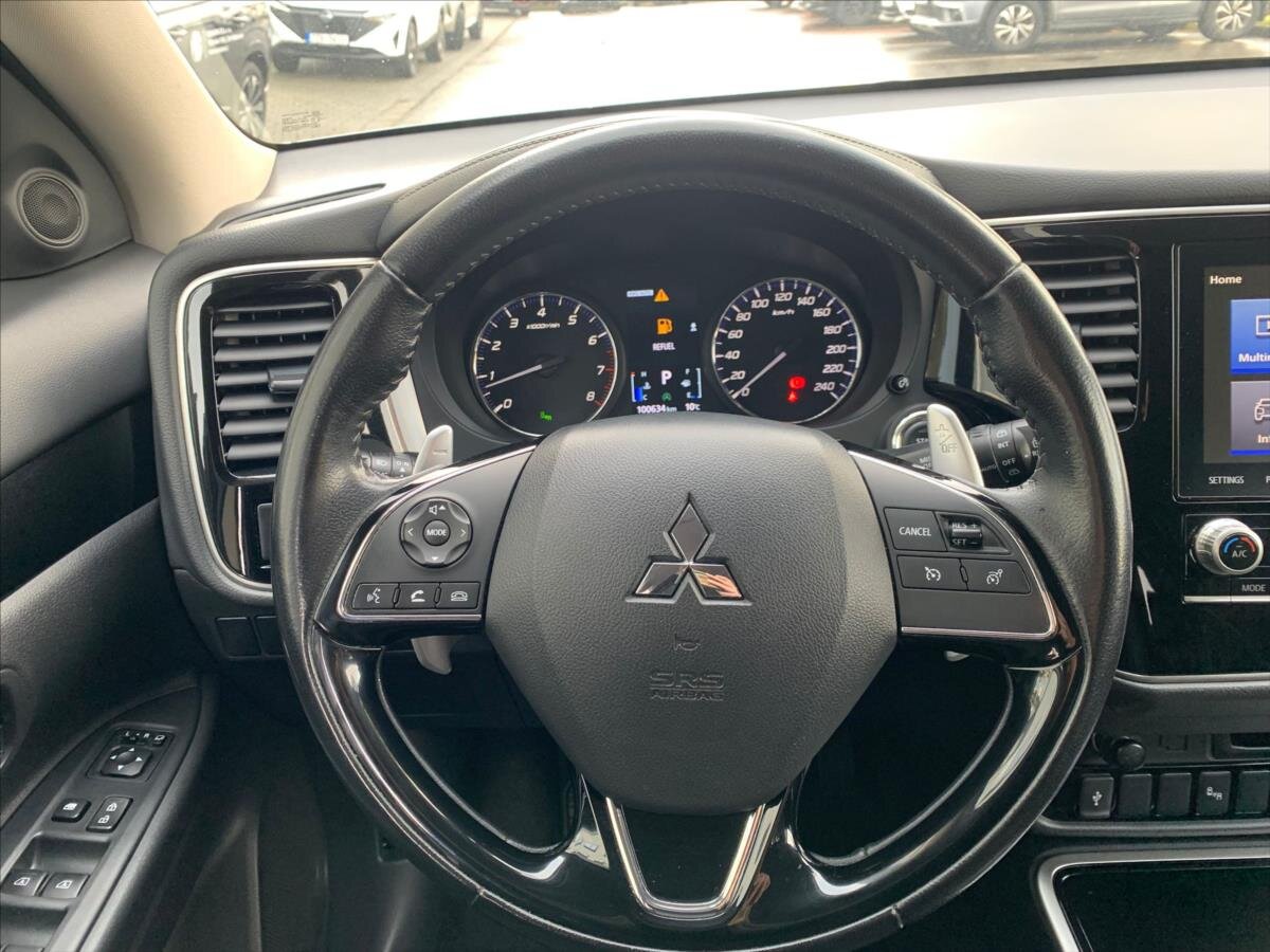 Mitsubishi Outlander SUV 2,0 l 110 kw