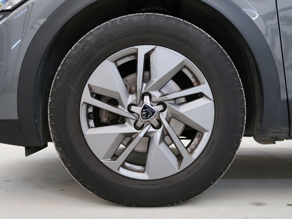 Peugeot 408 Liftback 1,2 l 96 kw