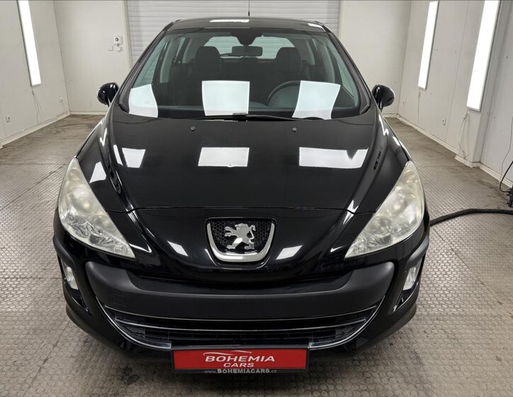 Peugeot 308 Hatchback 1,4 l 70 kw