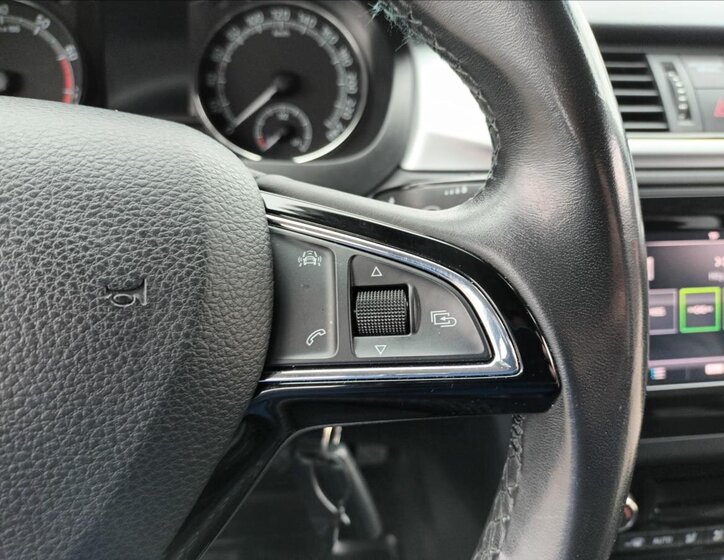 Škoda Rapid Hatchback 999,0 81 kw