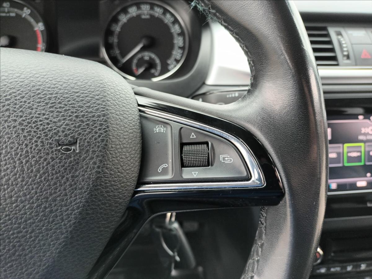 Škoda Rapid Hatchback 999,0 81 kw