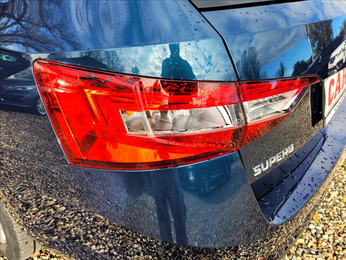 Škoda Superb