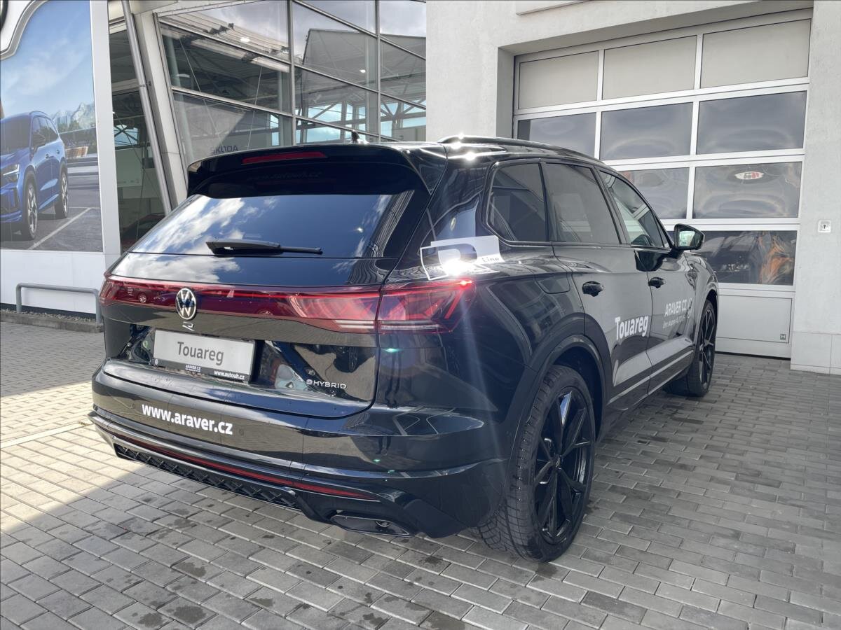 Volkswagen Touareg SUV / Terénní 3,0 l 250 kw