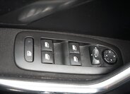 Peugeot 2008 SUV 1,2 l 81 kw