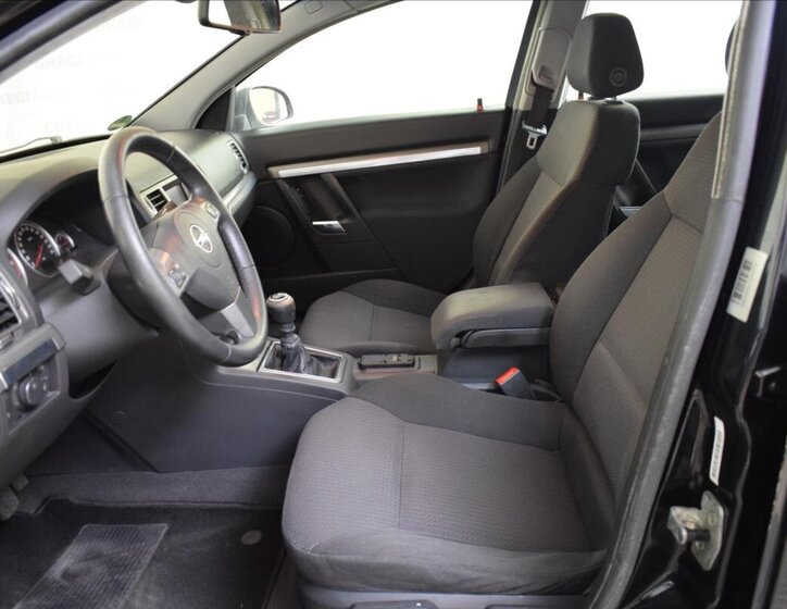 Opel Vectra Liftback 1,8 l 103 kw