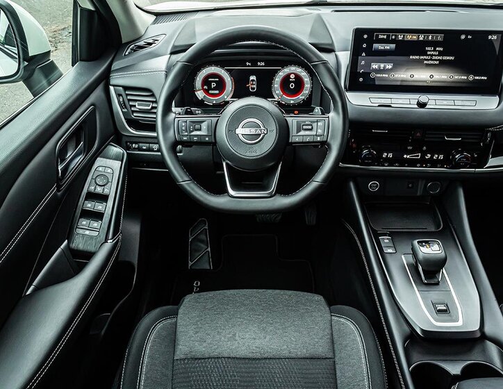 Nissan Qashqai SUV / Terénní 1,3 l 116 kw