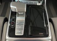 Audi Q7 24