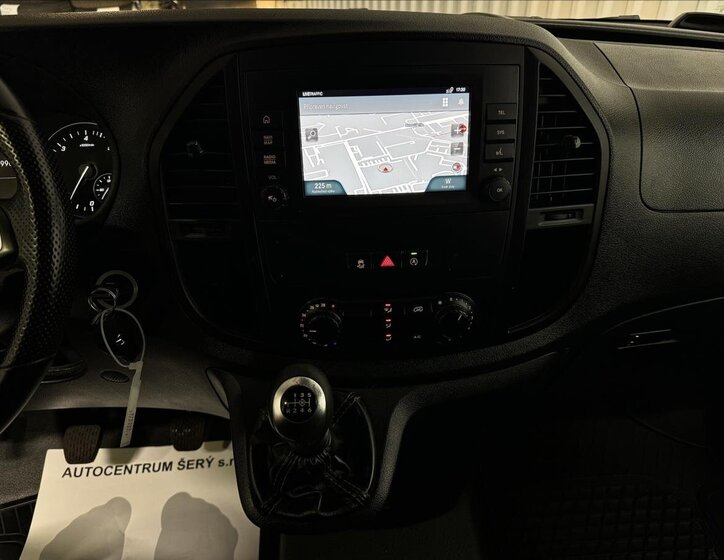 Mercedes-Benz Vito 19