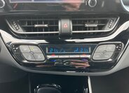 Toyota C-HR SUV / Terénní 1,8 l 72 kw