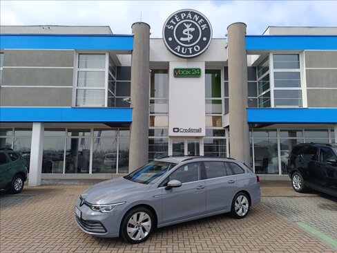 Volkswagen Golf Kombi 1,5 l 96 kw