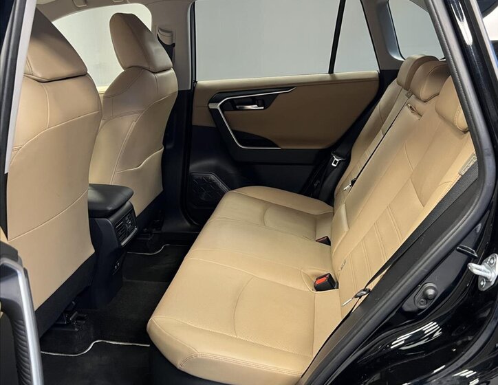 Toyota RAV4 SUV 2,5 l 131 kw