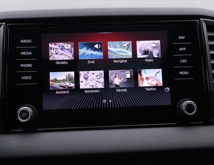 Škoda Karoq SUV 1,5 l 110 kw