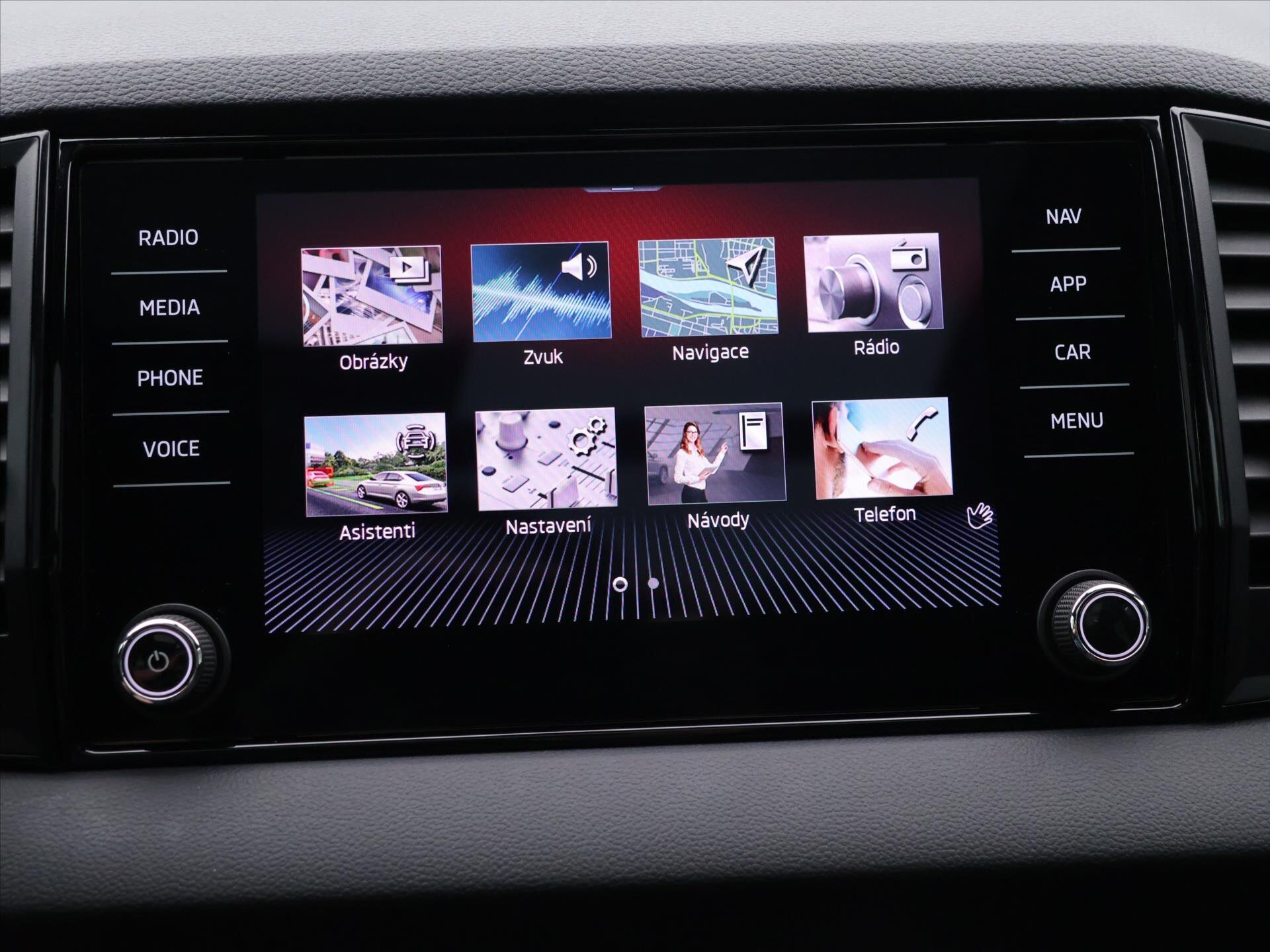 Škoda Karoq SUV 1,5 l 110 kw