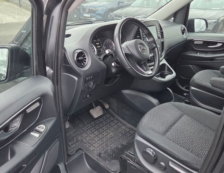 Mercedes-Benz Vito 9
