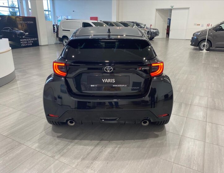 Toyota GR Yaris 5