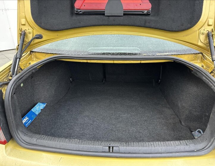 Volkswagen Passat Sedan 1,9 l 81 kw