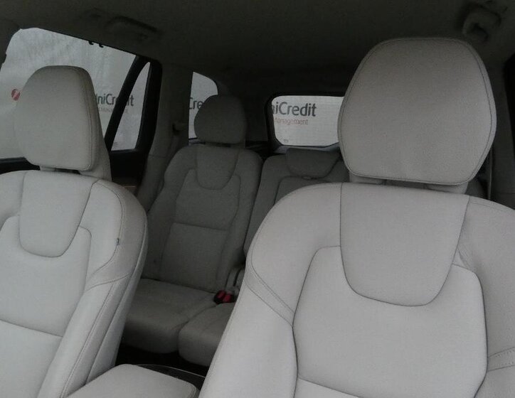 Volvo XC90 7
