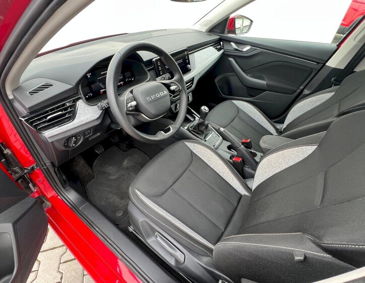 Škoda Scala Hatchback 1,0 l 85 kw