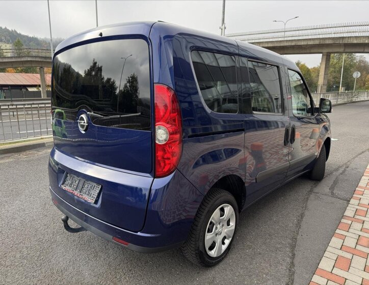 Opel Combo MPV 1,6 l 77 kw