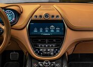 Aston Martin Ostatní SUV 4,0 l 520 kw