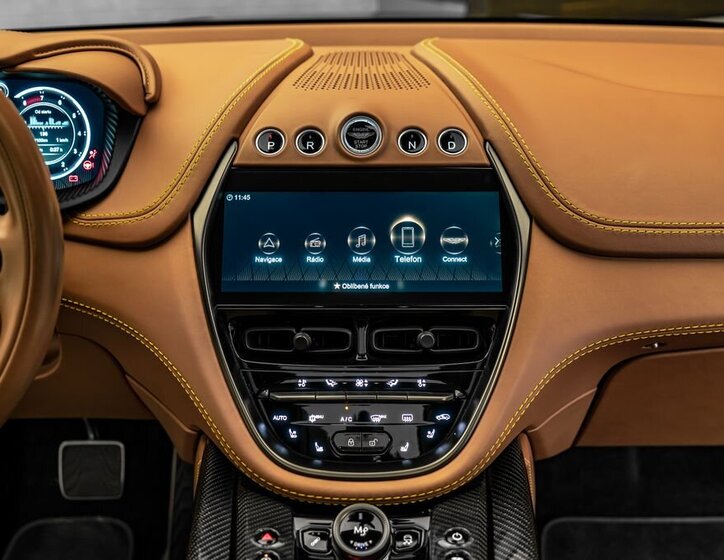 Aston Martin Ostatní SUV 4,0 l 520 kw