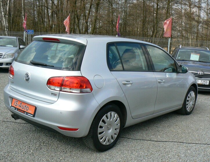 Volkswagen Golf Hatchback 1,4 l 90 kw
