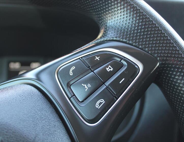 Mercedes-Benz Vito 17