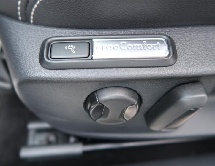 Volkswagen Passat 13