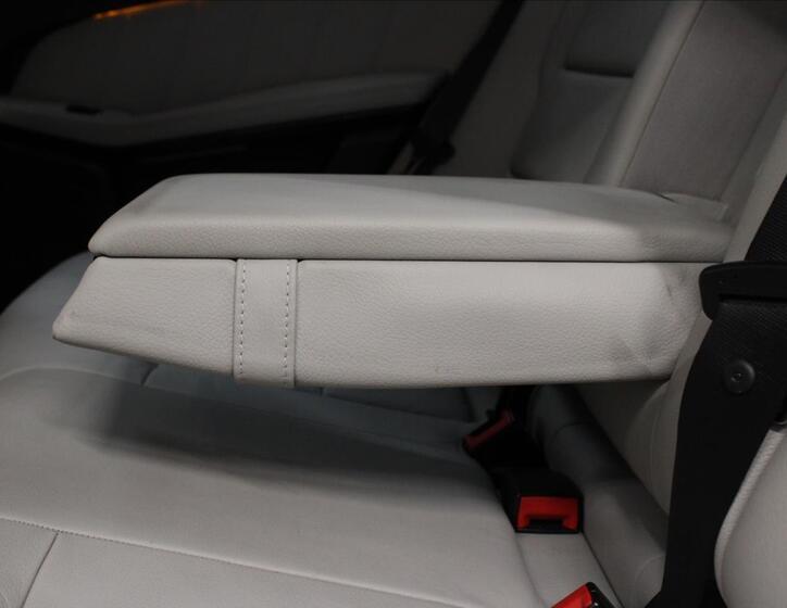 Mercedes-Benz Třídy E 29