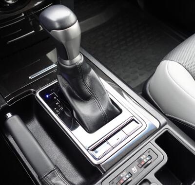 Toyota Land Cruiser 23