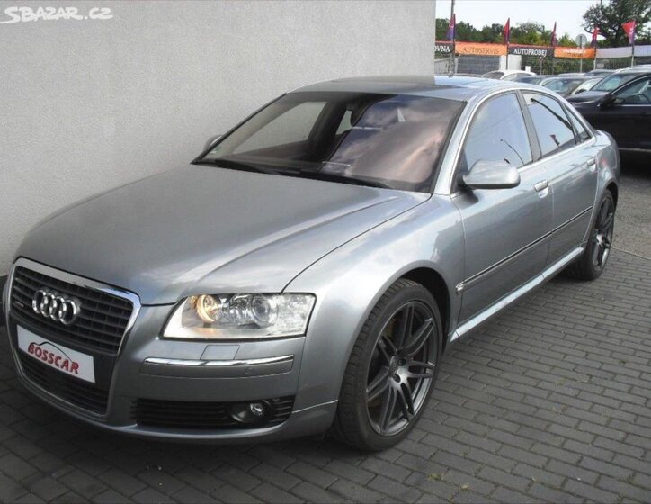 Audi A8 Sedan / Limuzína 4,2 l 257 kw
