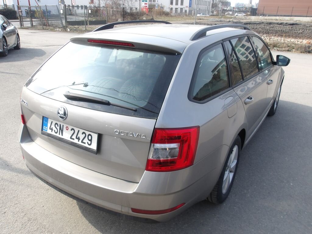 Škoda Octavia Kombi 1,5 l 110 kw