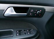 Volkswagen Touran 13