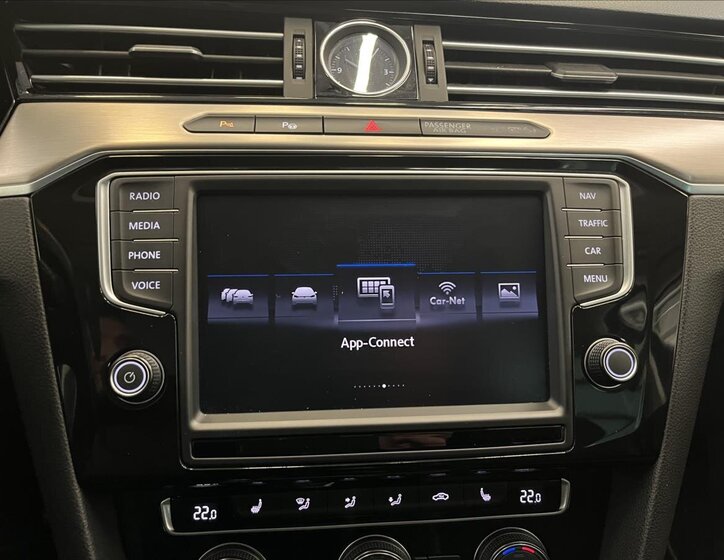 Volkswagen Passat 10