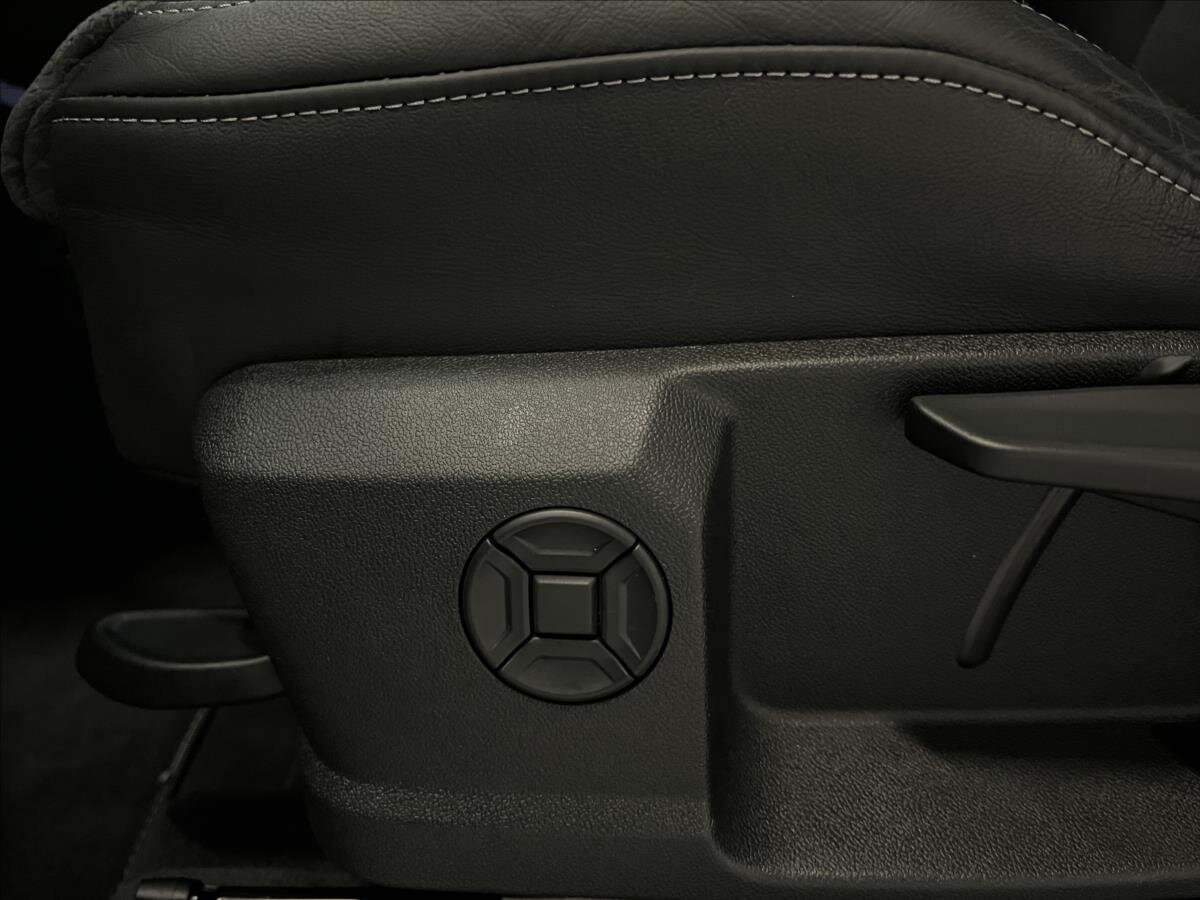 Audi Q3 SUV 1,5 l 110 kw