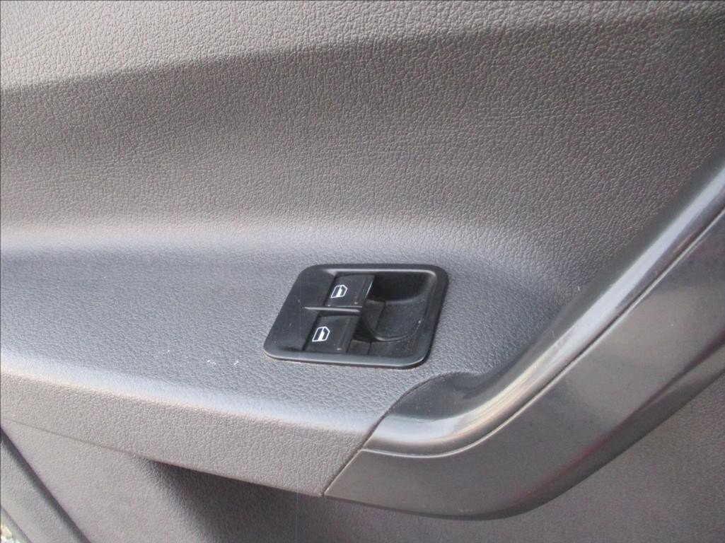 Volkswagen Caddy Skříň 1,2 l 63 kw