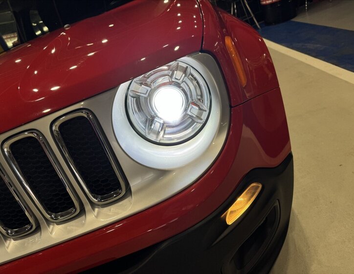 Jeep Renegade SUV 1,4 l 125 kw