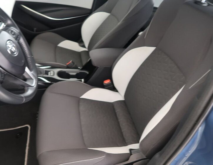 Toyota Corolla Kombi 2,0 l 112 kw