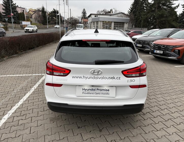 Hyundai i30 Kombi 1,5 l 103 kw