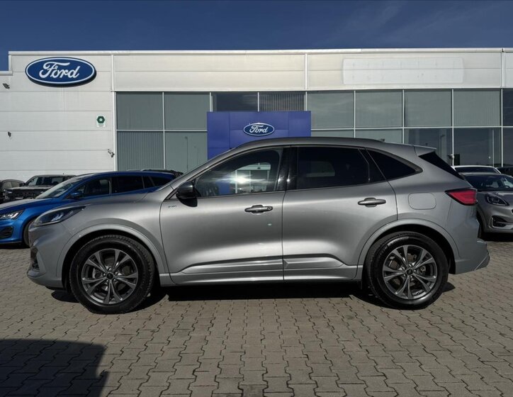 Ford Kuga SUV / Terénní 2,5 l 140 kw