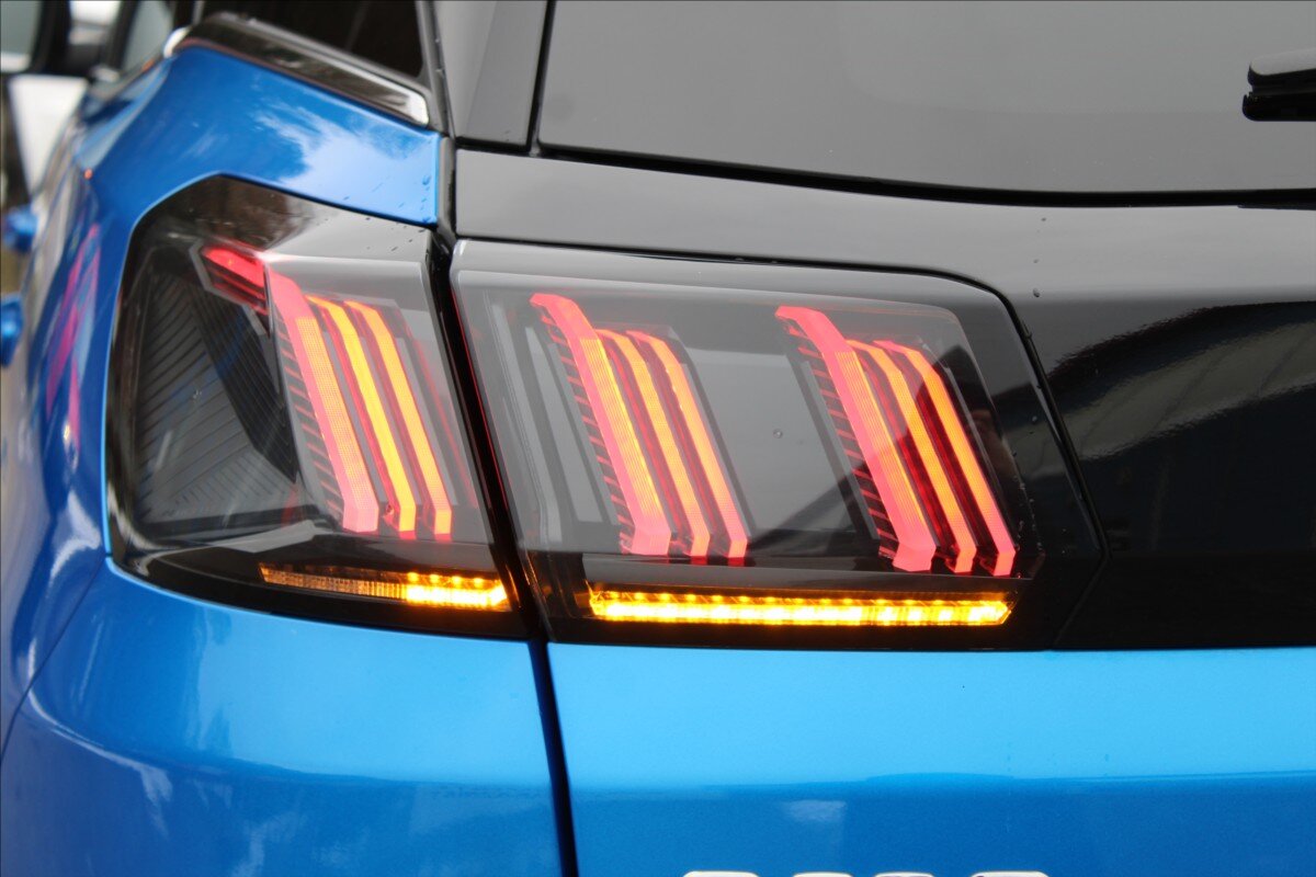 Peugeot 3008 SUV 1,5 l 96 kw