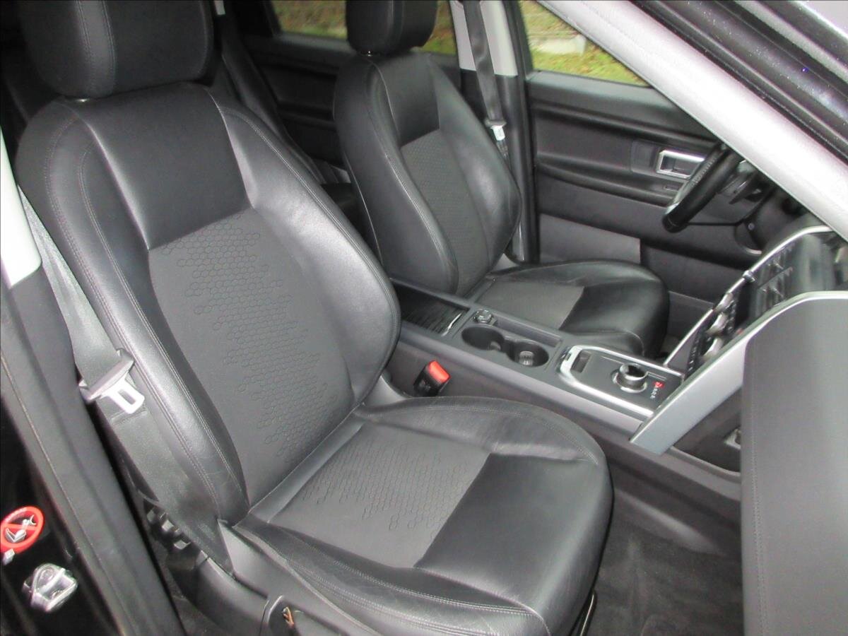 Land Rover Discovery Sport SUV 2,0 l 132 kw