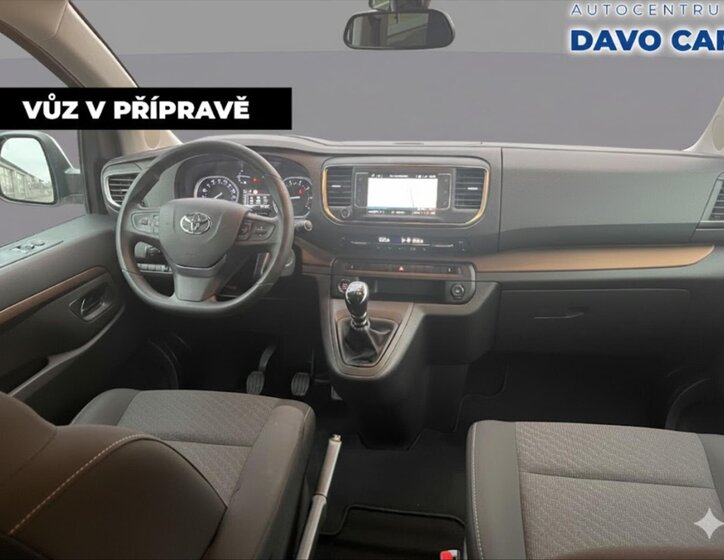 Toyota ProAce VAN-Minibus 2,0 l 106 kw