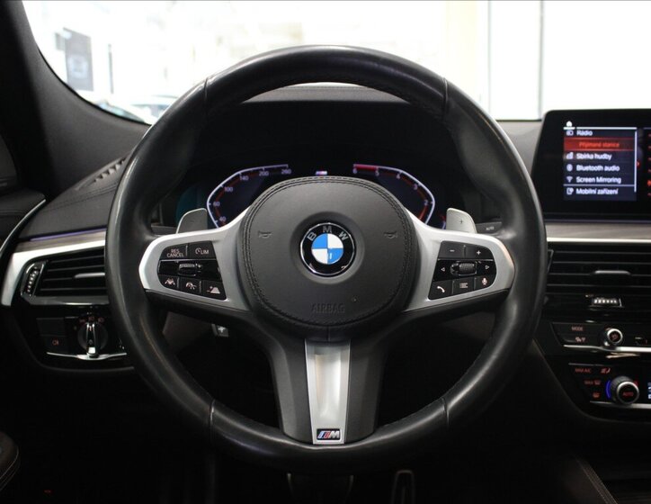 BMW Řada 6 Liftback 3,0 l 235 kw